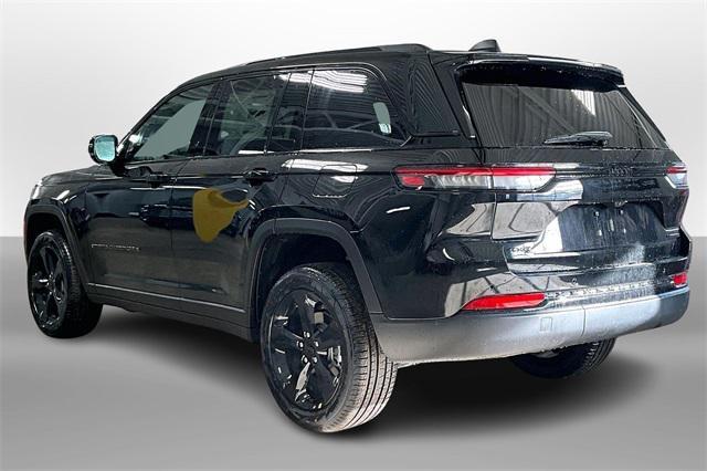 new 2025 Jeep Grand Cherokee car, priced at $43,919