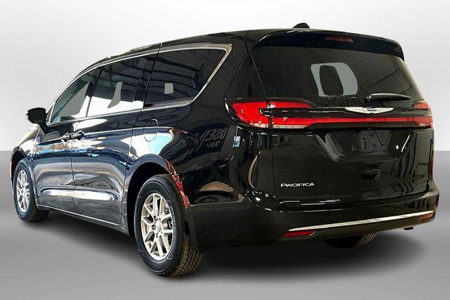 new 2026 Chrysler Pacifica car, priced at $39,321