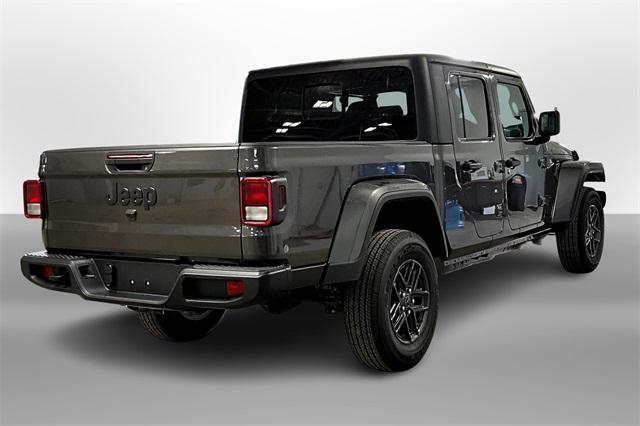 new 2025 Jeep Gladiator car, priced at $43,124