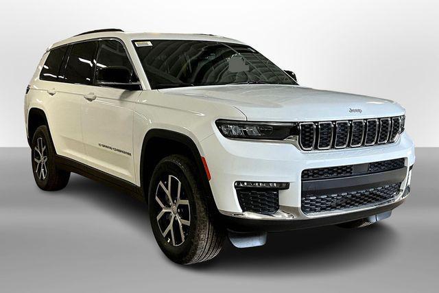 new 2025 Jeep Grand Cherokee L car, priced at $42,312