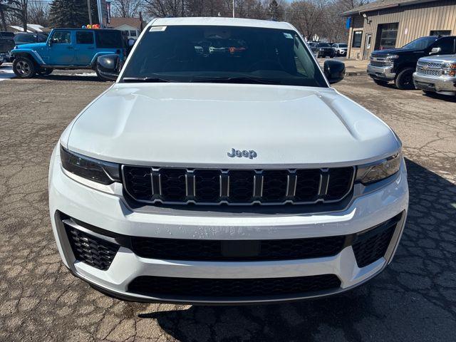 new 2026 Jeep Grand Cherokee car, priced at $39,171