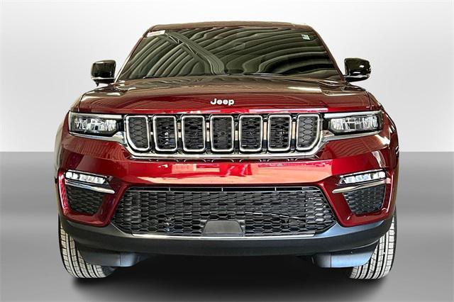 new 2025 Jeep Grand Cherokee car, priced at $41,005