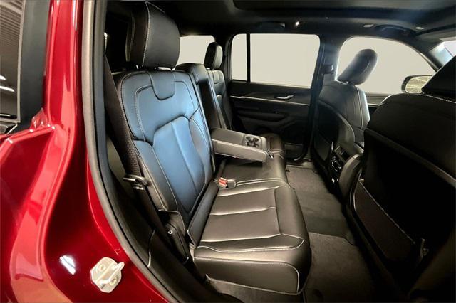 new 2025 Jeep Grand Cherokee car, priced at $41,005