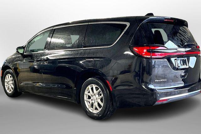new 2026 Chrysler Pacifica car, priced at $39,321