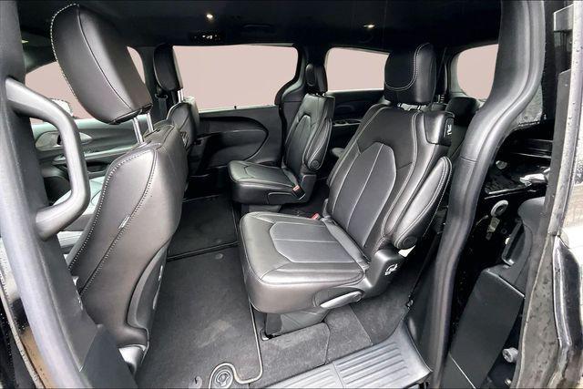 new 2026 Chrysler Pacifica car, priced at $39,321