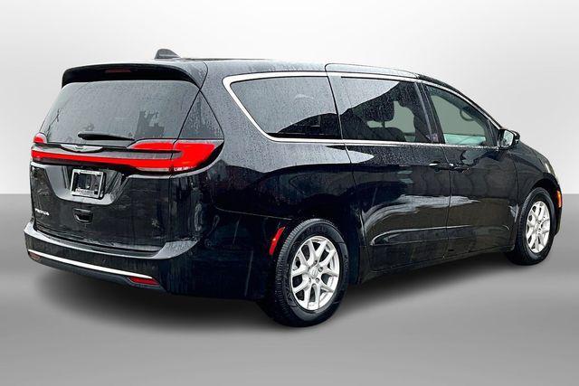 new 2026 Chrysler Pacifica car, priced at $39,321
