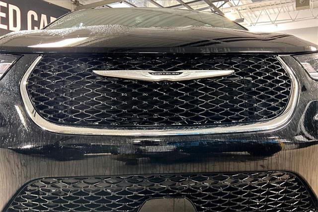 new 2026 Chrysler Pacifica car, priced at $39,321