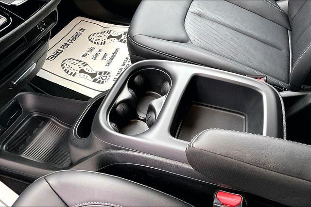 new 2026 Chrysler Pacifica car, priced at $39,321