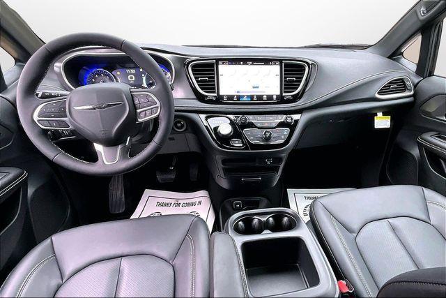 new 2026 Chrysler Pacifica car, priced at $39,321