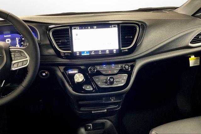 new 2026 Chrysler Pacifica car, priced at $39,745