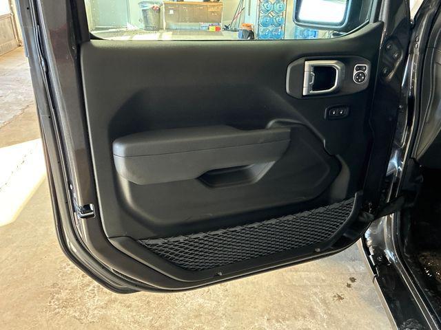 new 2026 Jeep Wrangler car, priced at $44,593