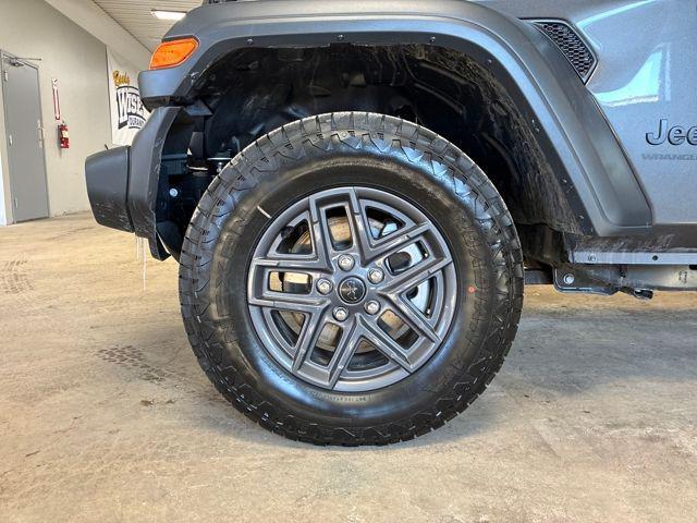new 2026 Jeep Wrangler car, priced at $44,593