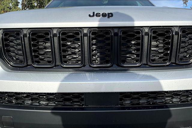 new 2025 Jeep Grand Cherokee L car, priced at $39,557