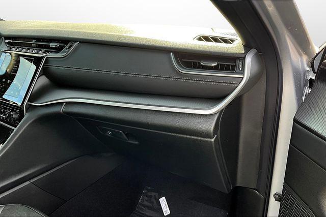 new 2025 Jeep Grand Cherokee L car, priced at $39,557