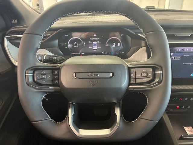 new 2026 Jeep Cherokee car, priced at $40,958