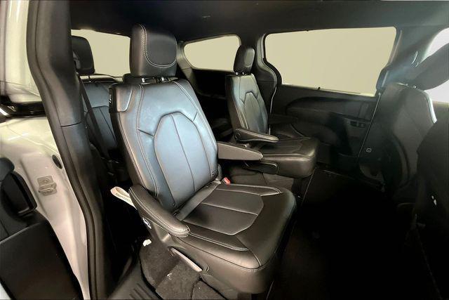 new 2026 Chrysler Pacifica car, priced at $39,321