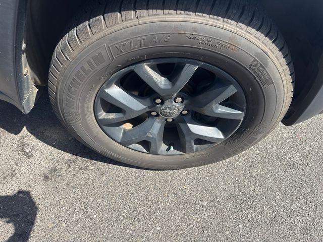 used 2015 Jeep Cherokee car, priced at $12,595