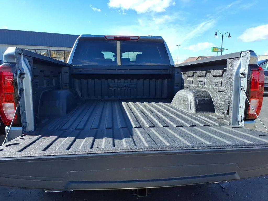 new 2026 GMC Sierra 1500 car, priced at $58,585