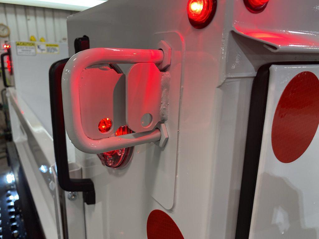 new 2025 GMC Sierra 2500 car, priced at $54,598