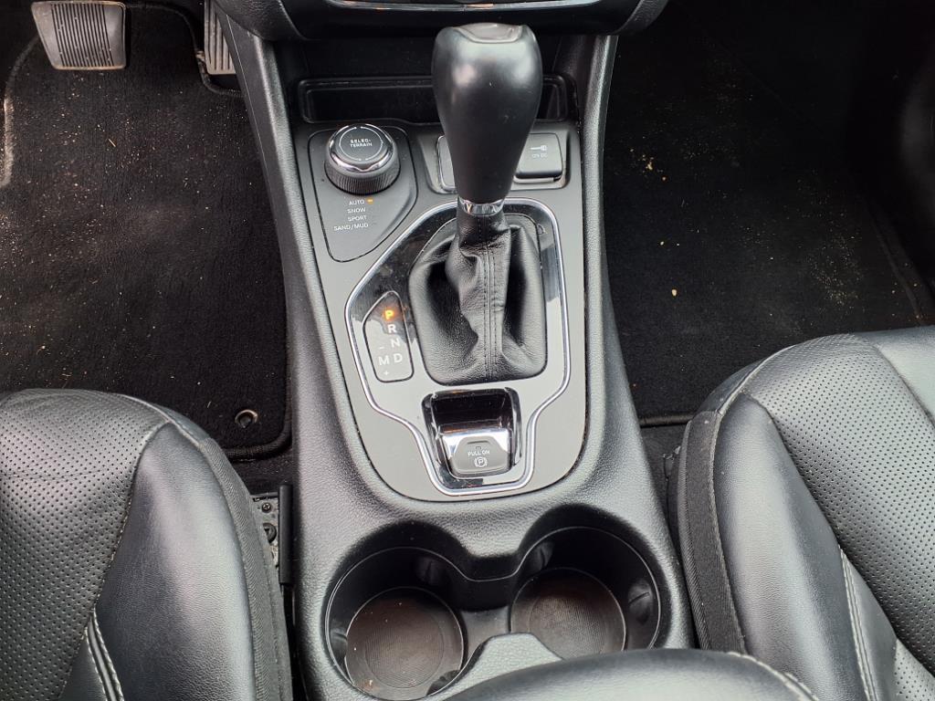 used 2023 Jeep Cherokee car, priced at $21,997