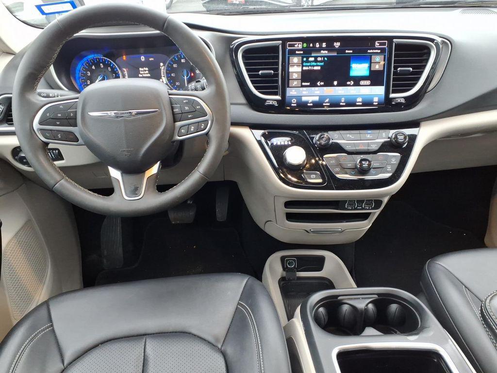 used 2024 Chrysler Pacifica car, priced at $26,593