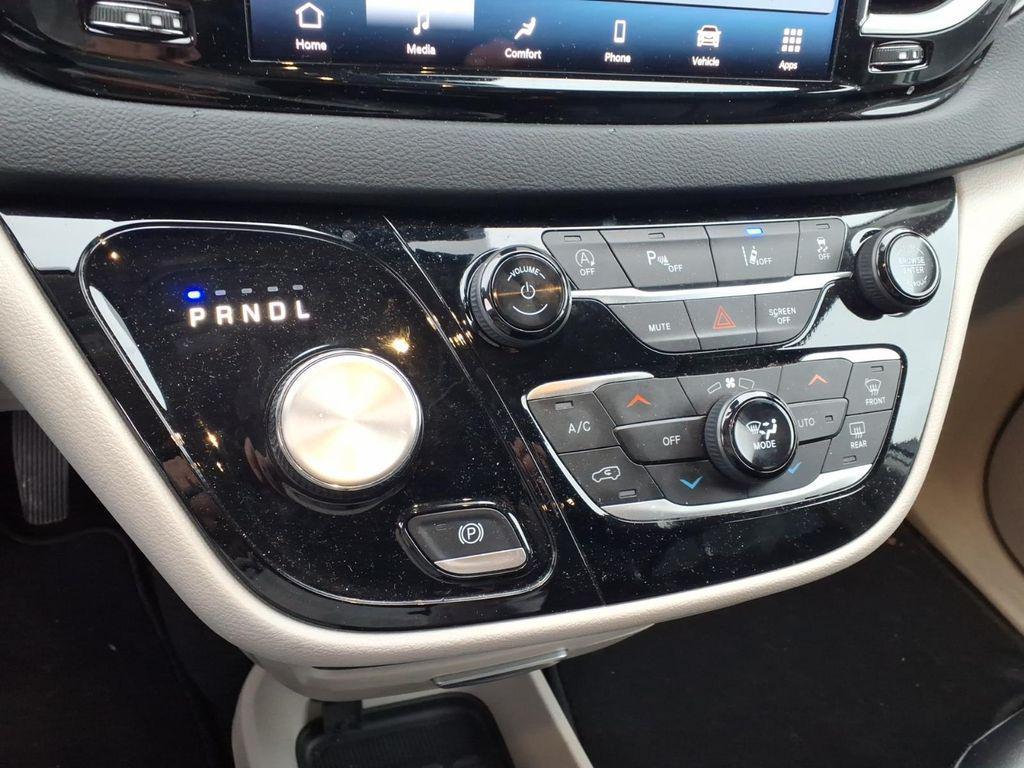 used 2024 Chrysler Pacifica car, priced at $26,593