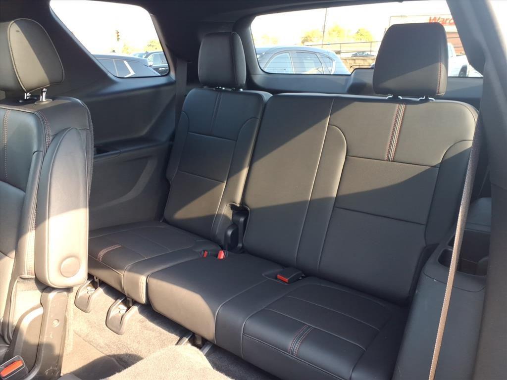 used 2023 Chevrolet Traverse car, priced at $33,699