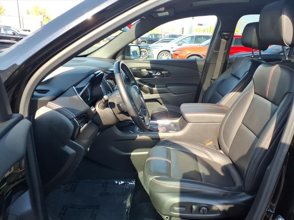 used 2023 Chevrolet Traverse car, priced at $33,699