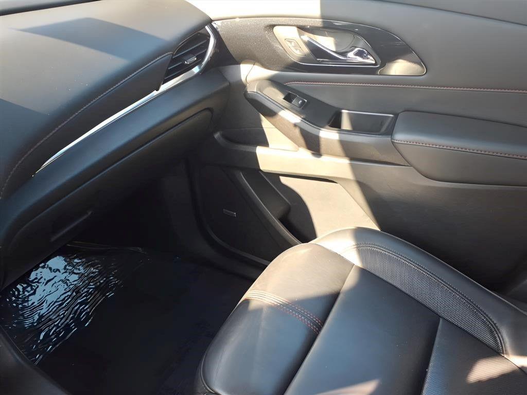used 2023 Chevrolet Traverse car, priced at $33,299
