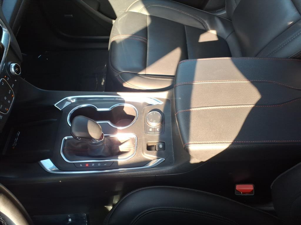 used 2023 Chevrolet Traverse car, priced at $33,699