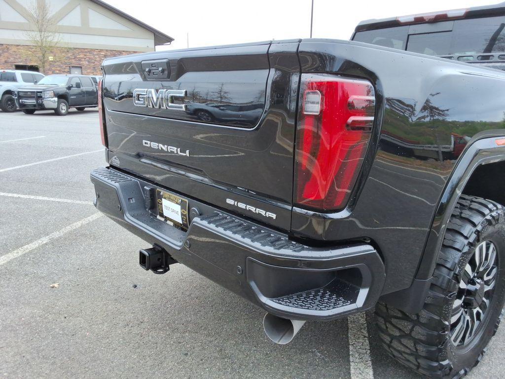 used 2024 GMC Sierra 2500 car, priced at $78,044