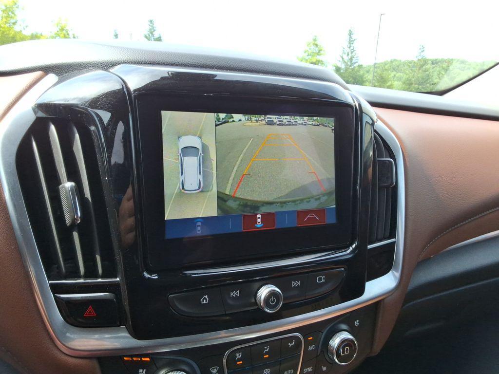 used 2019 Chevrolet Traverse car, priced at $27,188