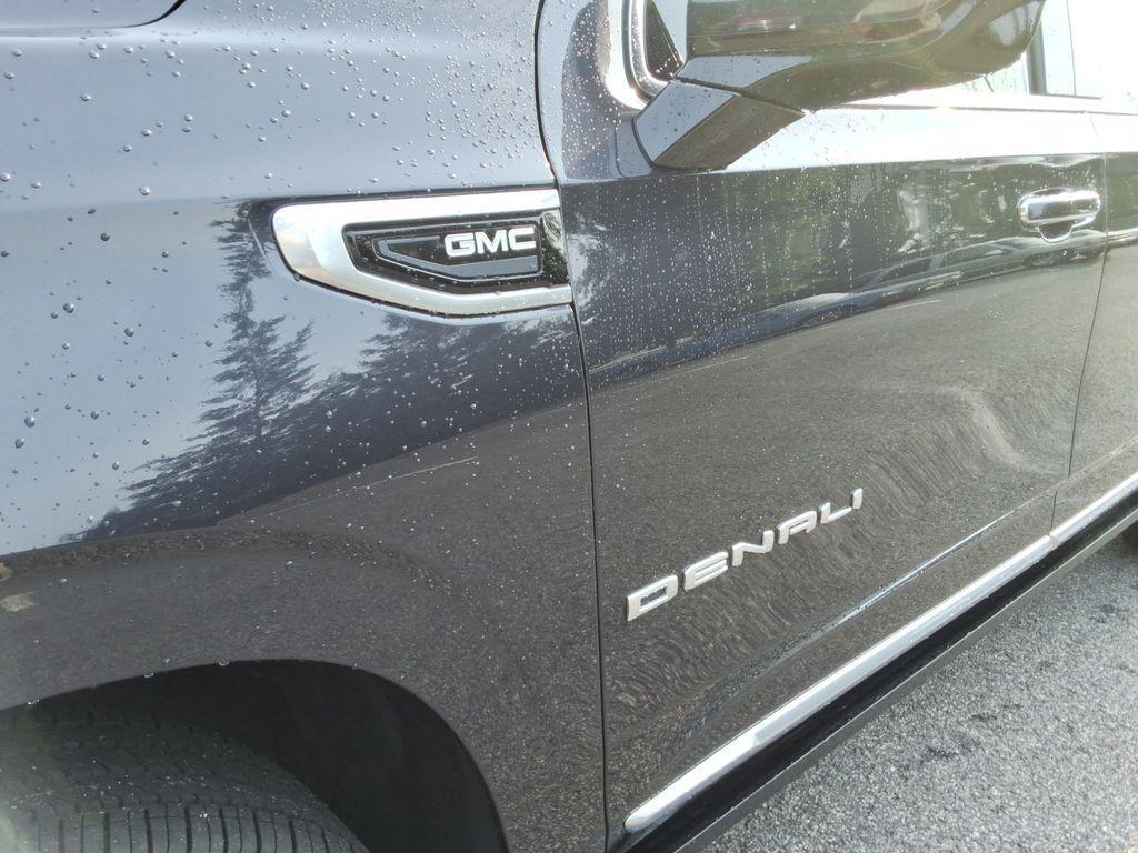 used 2024 GMC Yukon XL car, priced at $60,186