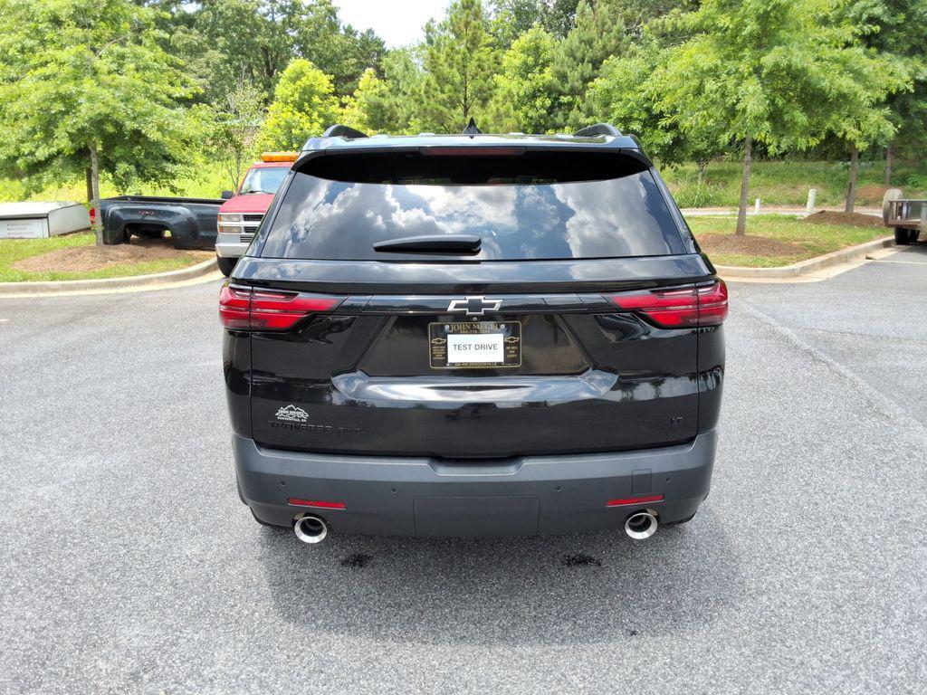 used 2022 Chevrolet Traverse car, priced at $26,366