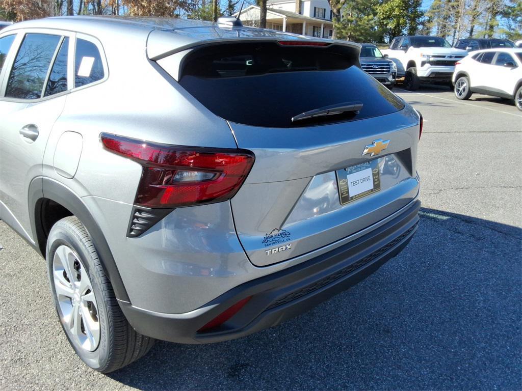 new 2026 Chevrolet Trax car, priced at $23,039