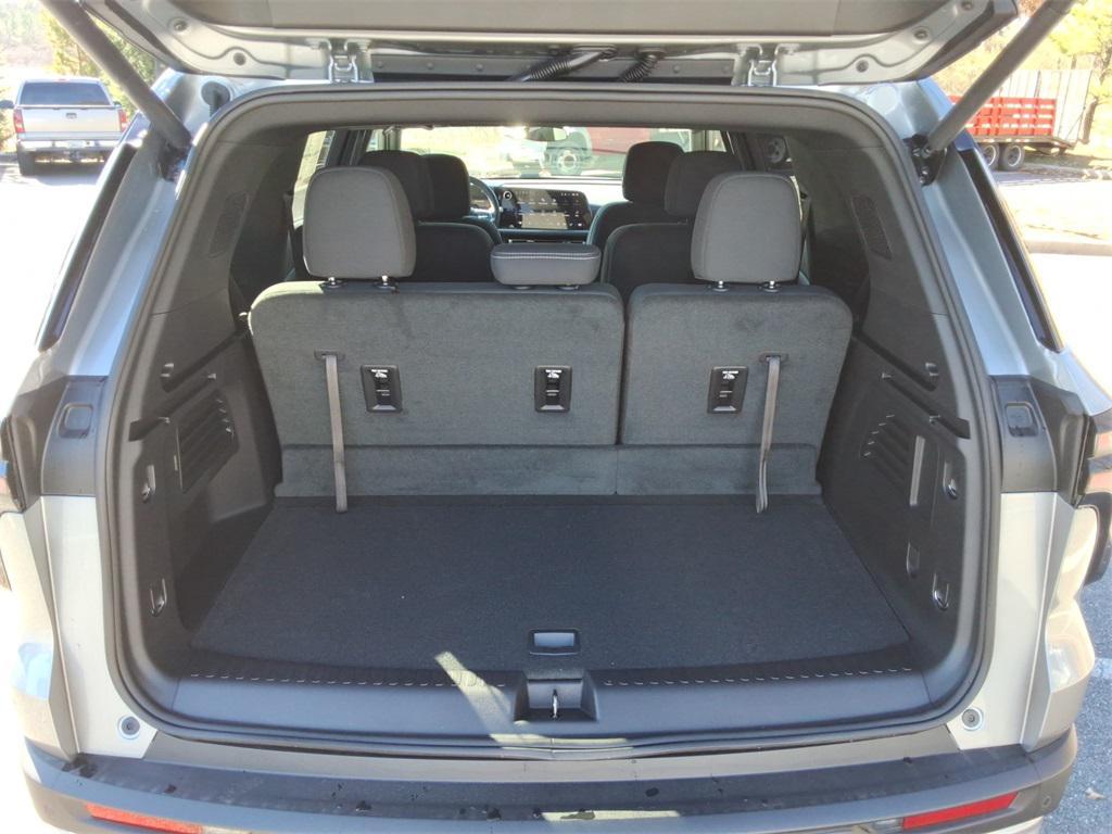 new 2026 Chevrolet Traverse car, priced at $40,171