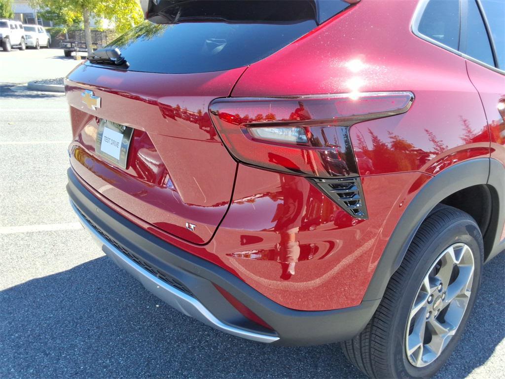 new 2026 Chevrolet Trax car, priced at $25,296