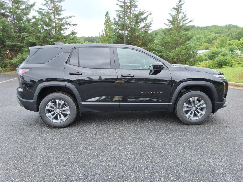 new 2026 Chevrolet Equinox car, priced at $28,068