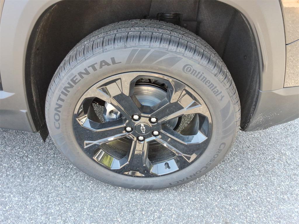 new 2026 Chevrolet Equinox car, priced at $29,874