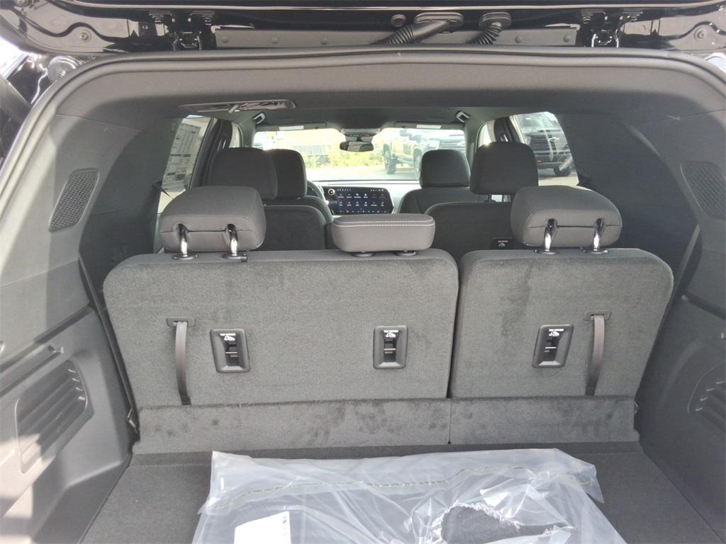 new 2026 Chevrolet Traverse car, priced at $39,931