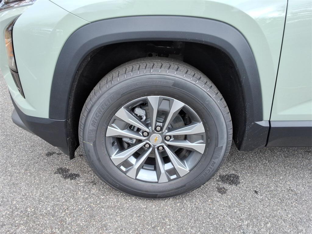 new 2026 Chevrolet Equinox car, priced at $30,679