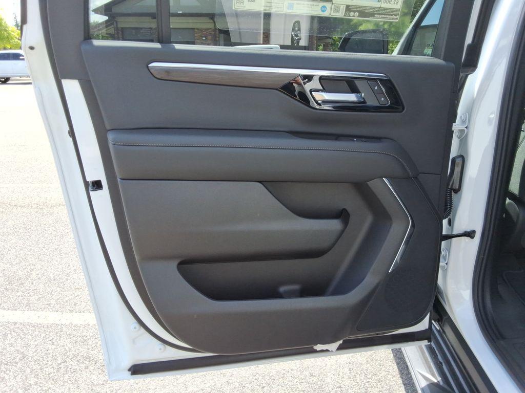 new 2026 Chevrolet Suburban car, priced at $67,661