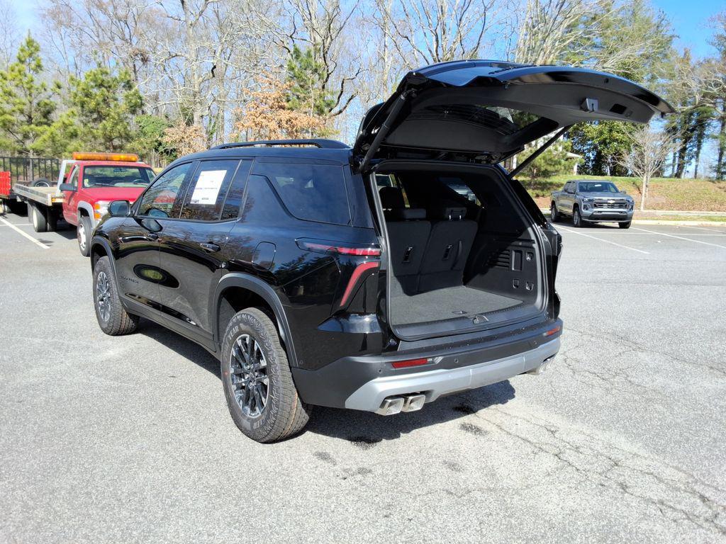 new 2026 Chevrolet Traverse car, priced at $54,152