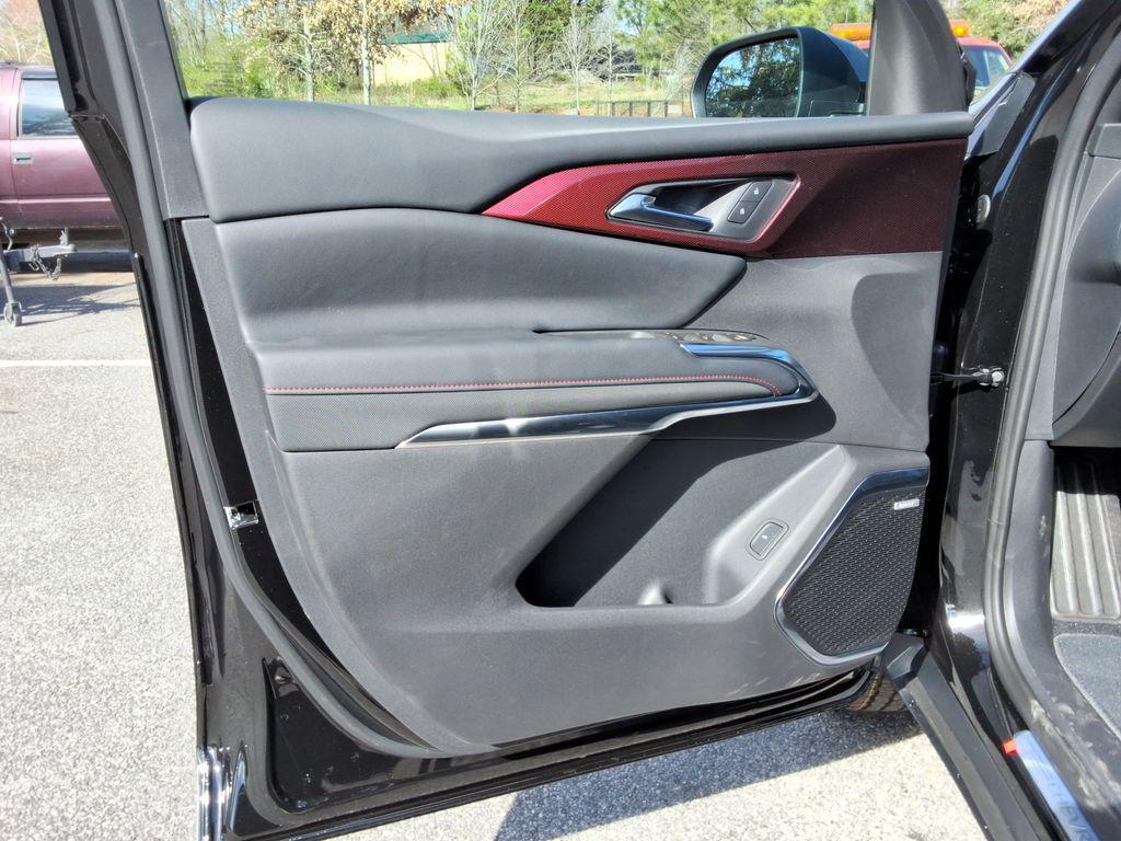 new 2026 Chevrolet Traverse car, priced at $54,152