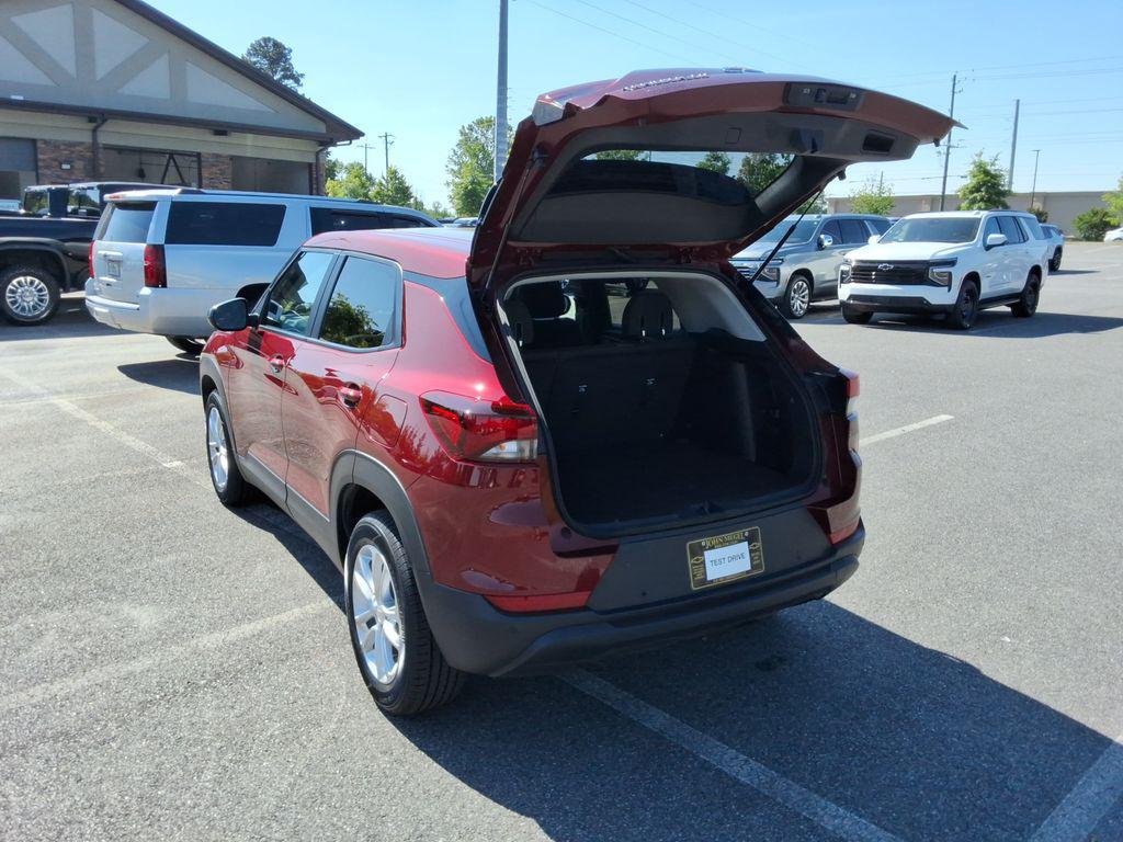 used 2024 Chevrolet TrailBlazer car, priced at $21,387