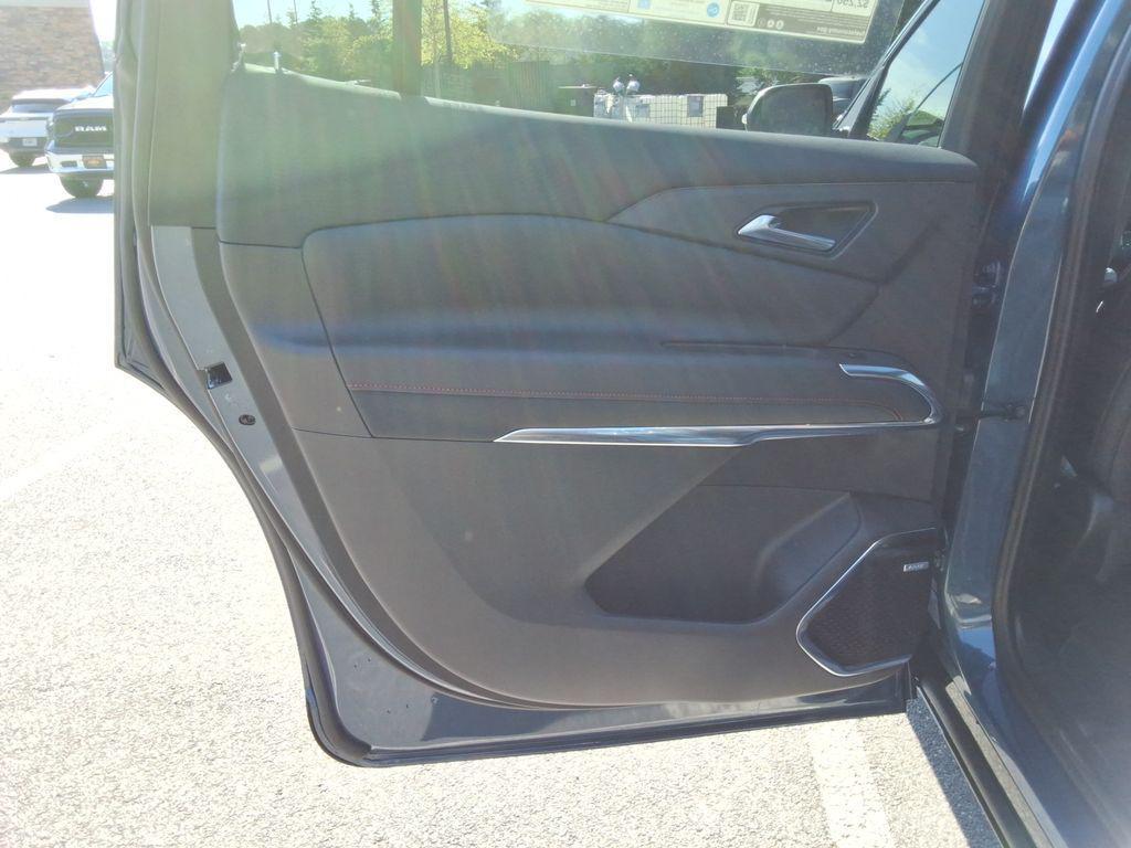 new 2026 Chevrolet Traverse car, priced at $56,065