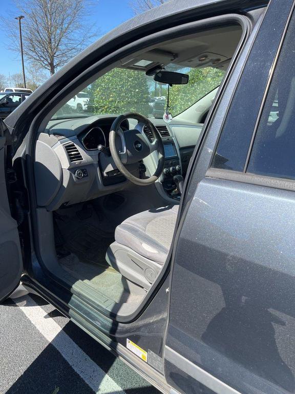 used 2012 Chevrolet Traverse car, priced at $5,999