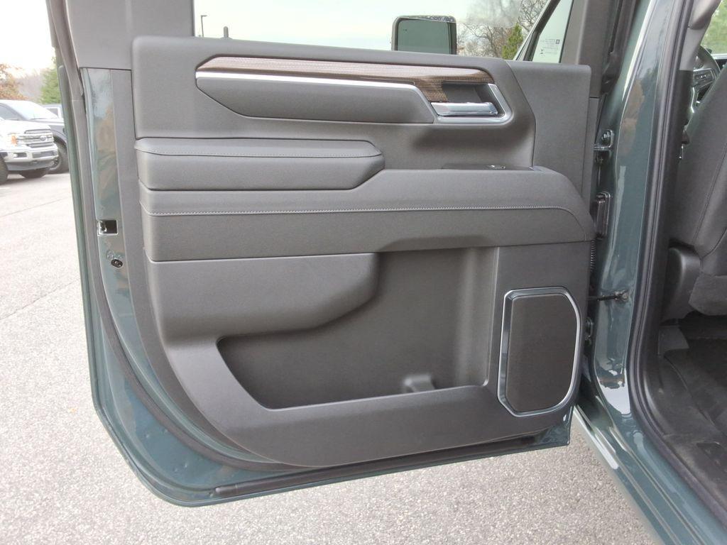 new 2026 Chevrolet Silverado 2500 car, priced at $72,144