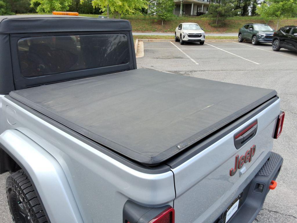 used 2023 Jeep Gladiator car, priced at $38,011