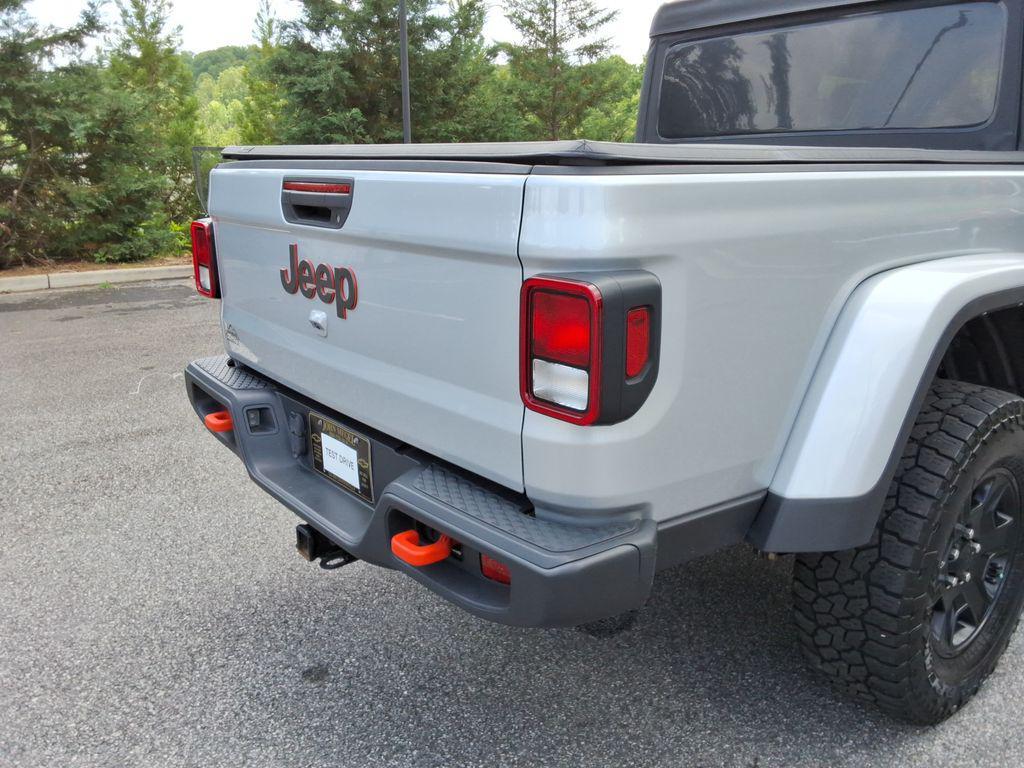 used 2023 Jeep Gladiator car, priced at $38,011